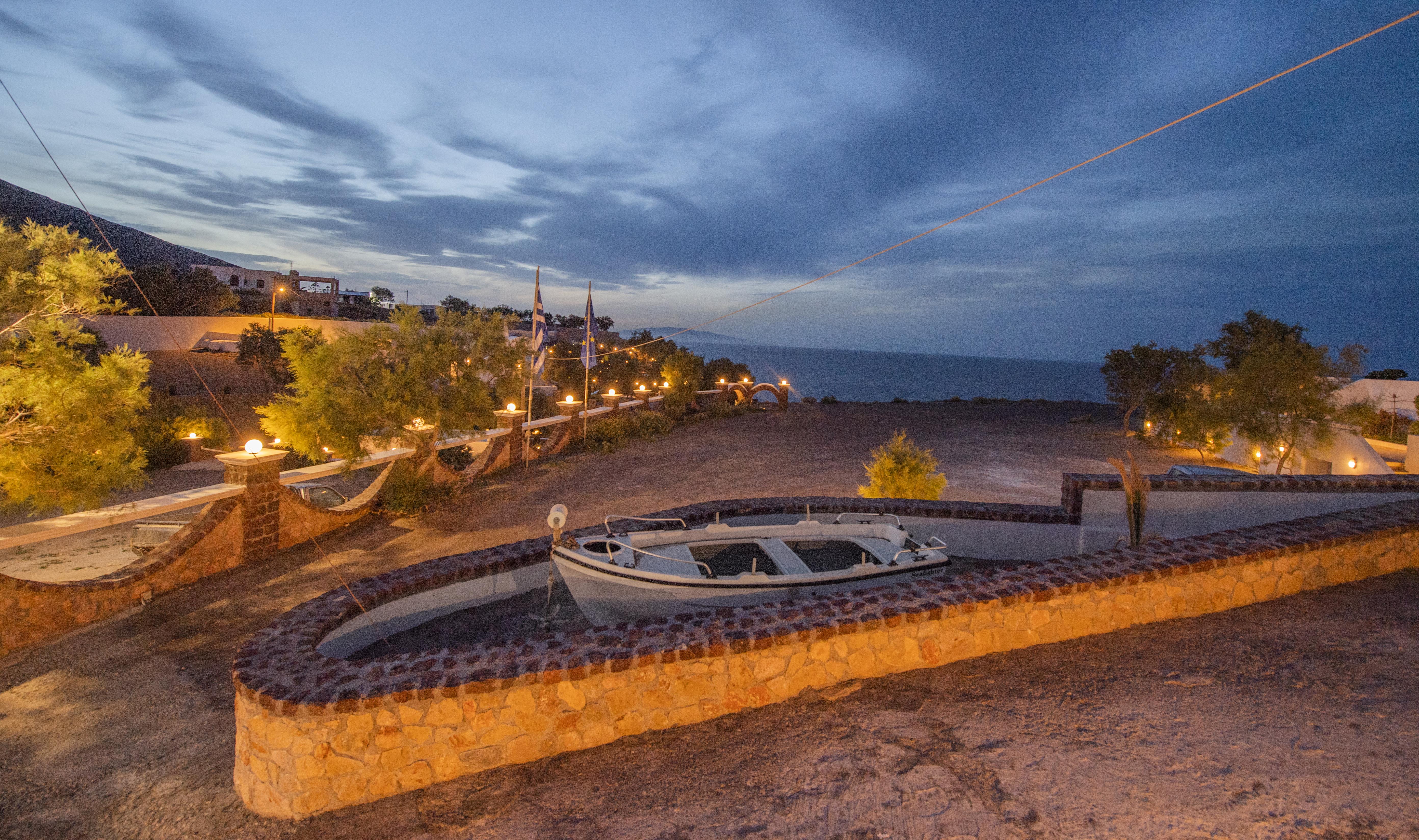 Starlight Luxury Seaside Villa & Suites Imerovígli Buitenkant foto