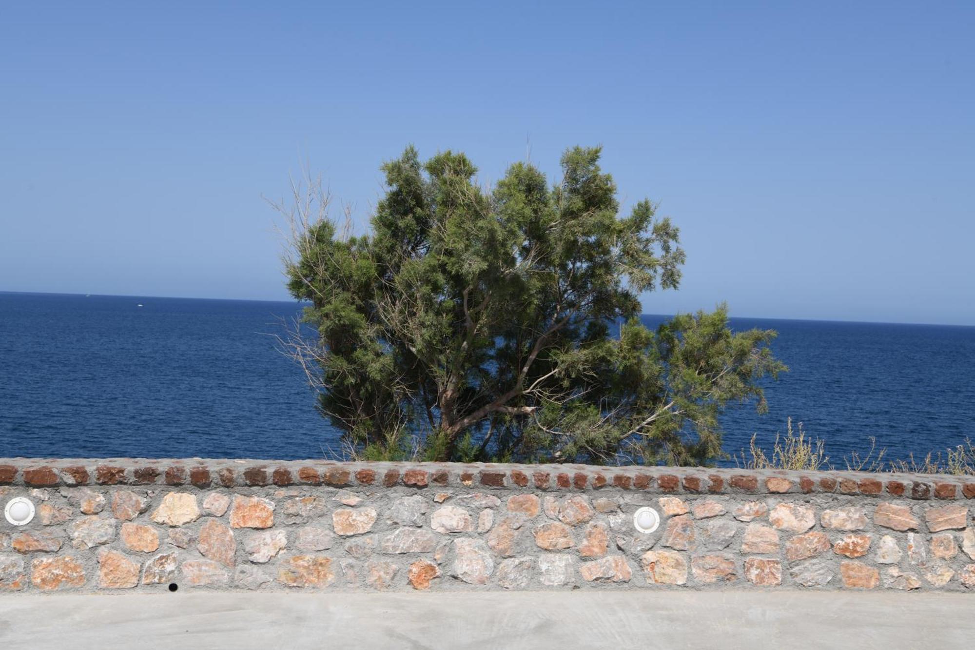 Starlight Luxury Seaside Villa & Suites Imerovígli Buitenkant foto