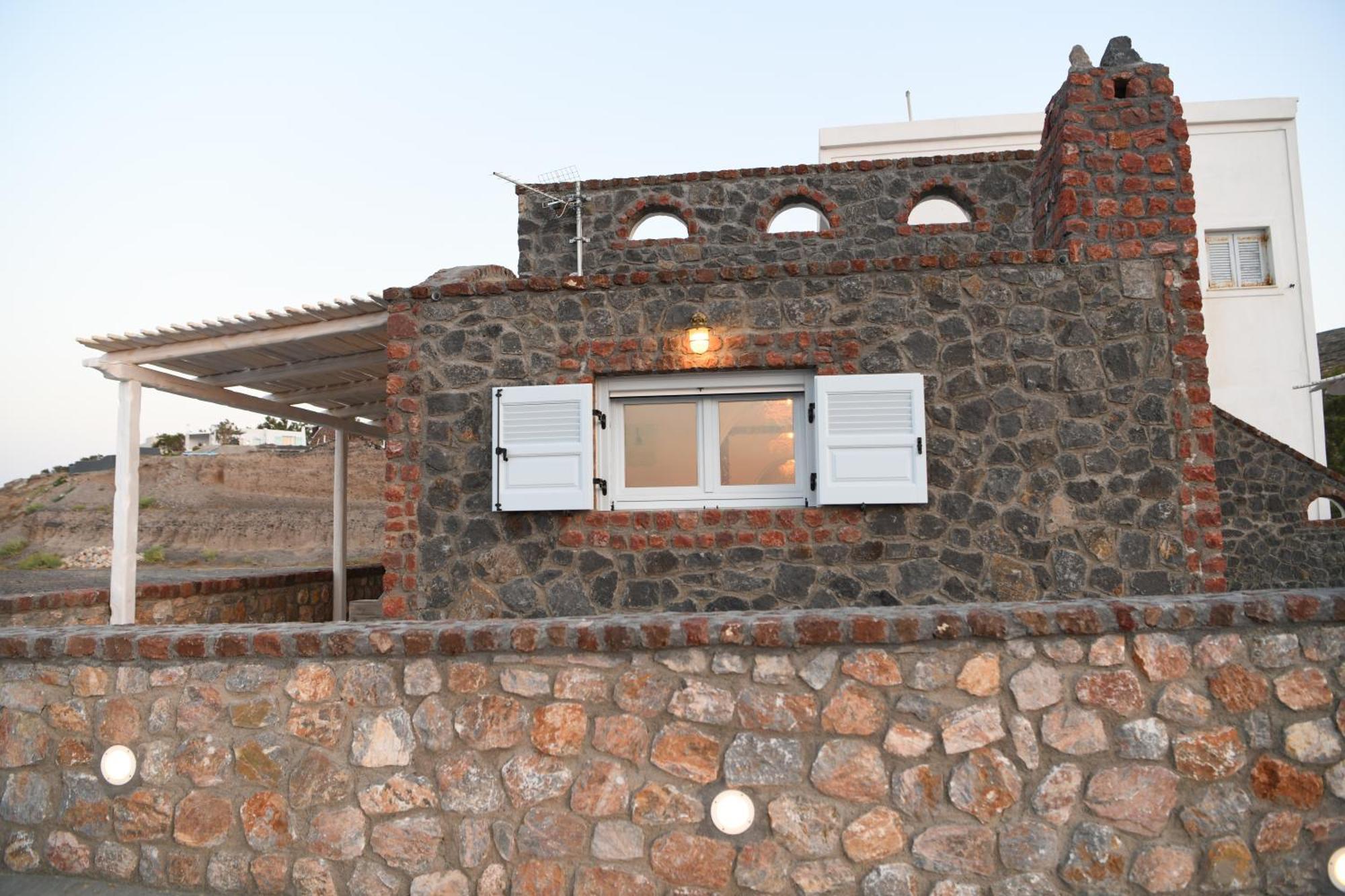 Starlight Luxury Seaside Villa & Suites Imerovígli Buitenkant foto