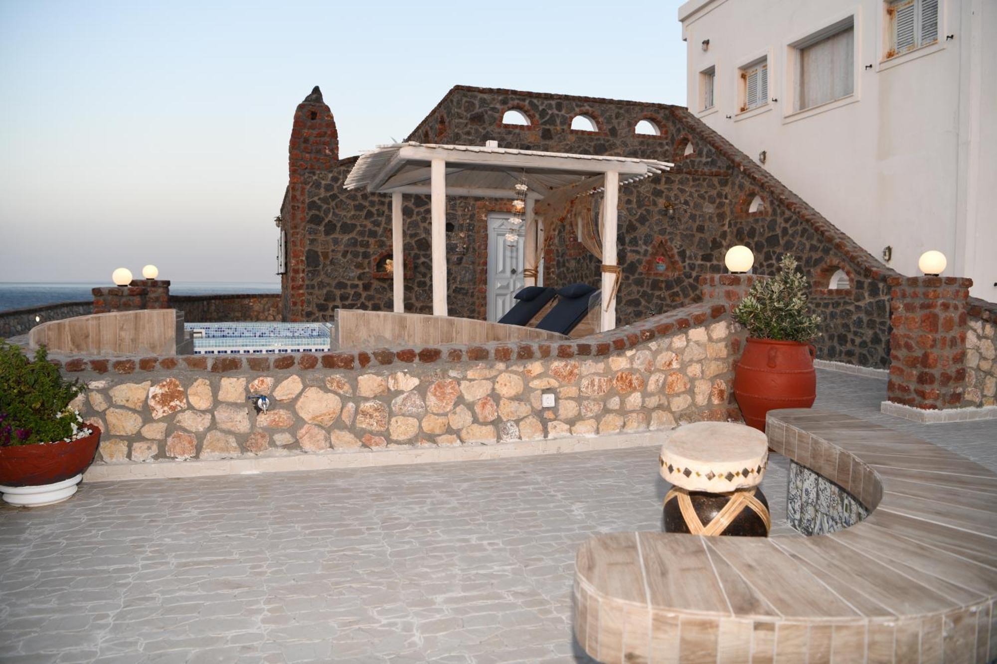 Starlight Luxury Seaside Villa & Suites Imerovígli Buitenkant foto