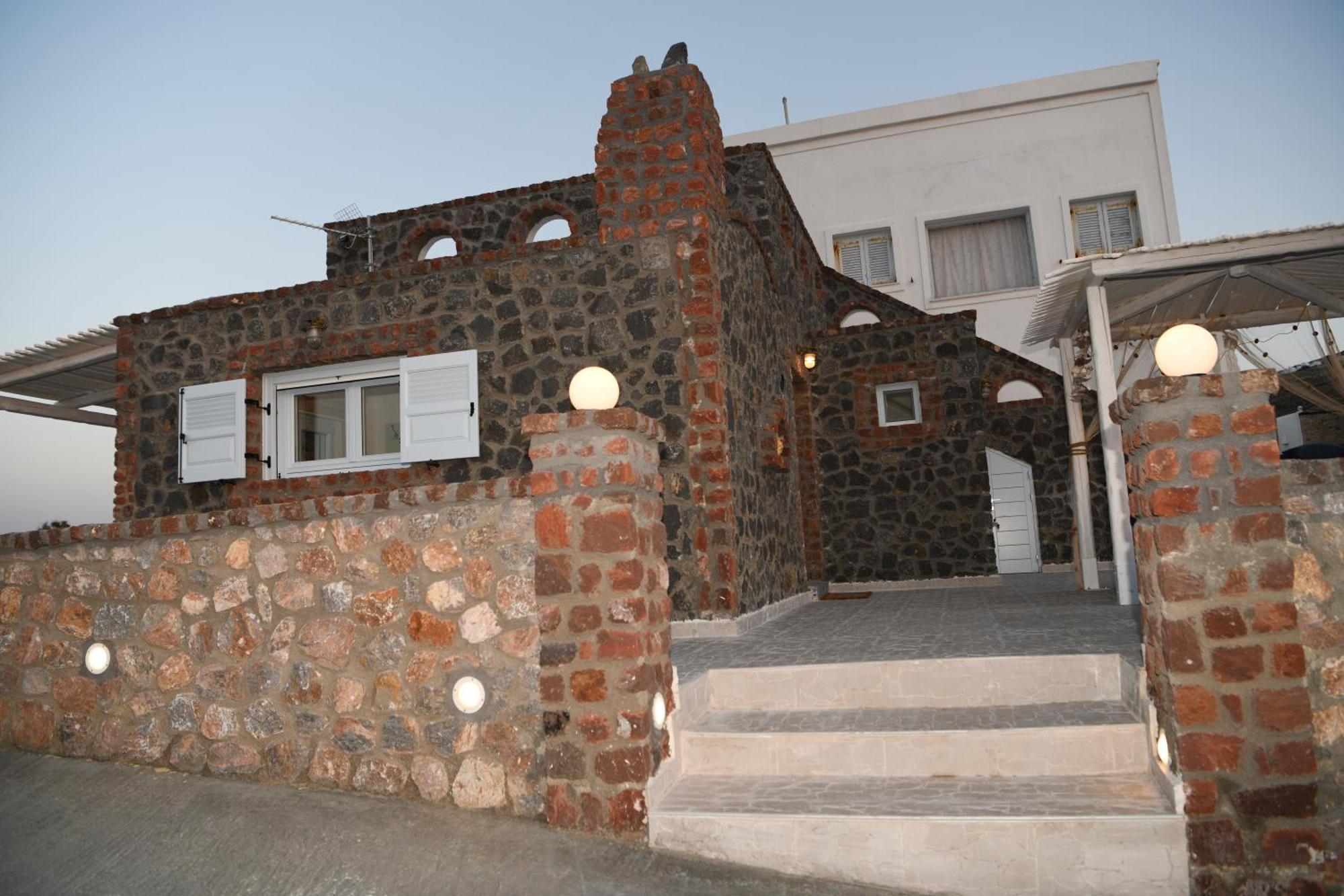 Starlight Luxury Seaside Villa & Suites Imerovígli Buitenkant foto